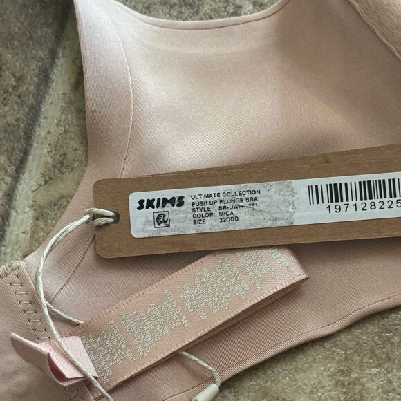 Skims Ultimate Push-up Plunge Bra Mica Size 32DDD - Picture 10 of 10